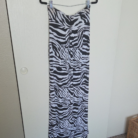Zebra Print Maxi Dress - Picture 3 of 3